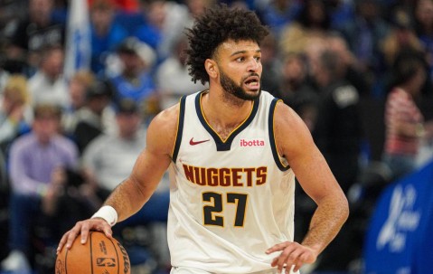 爱游戏体育网址-阿扎伦卡在DWG比赛中惊艳表现穆雷在掘金比赛中连败，里程碑夜马赛内部沟通看傻球迷 